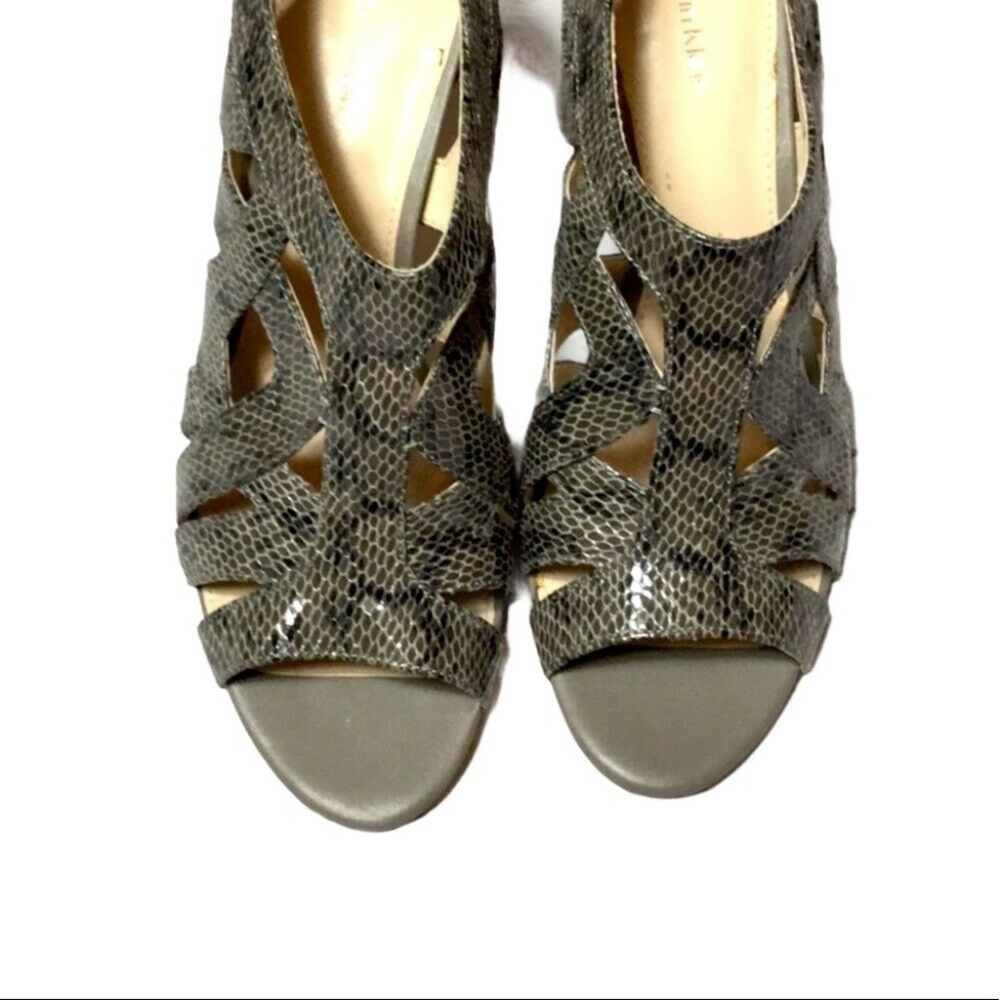 Calvin Klein Snakeskin patent heel w/zippers sz7
